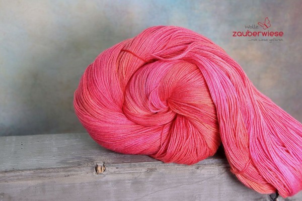 entzückt, Merino Seide Alpaka 550m pro 100g