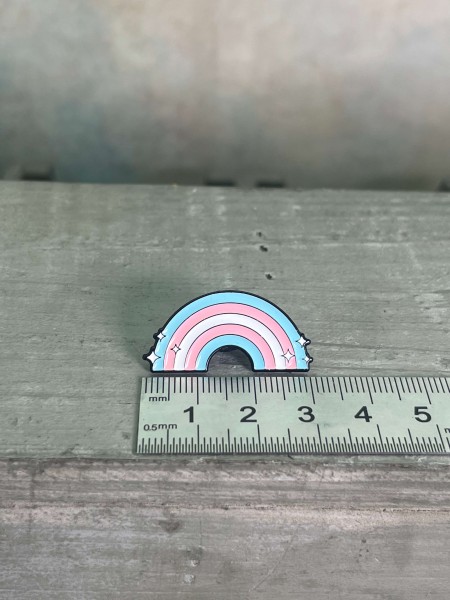 Emaille Pin Trans Regenbogen