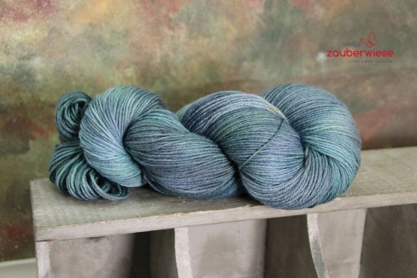 aufgelockert, 4-fach Sockenwolle 400m, mulesingfrei