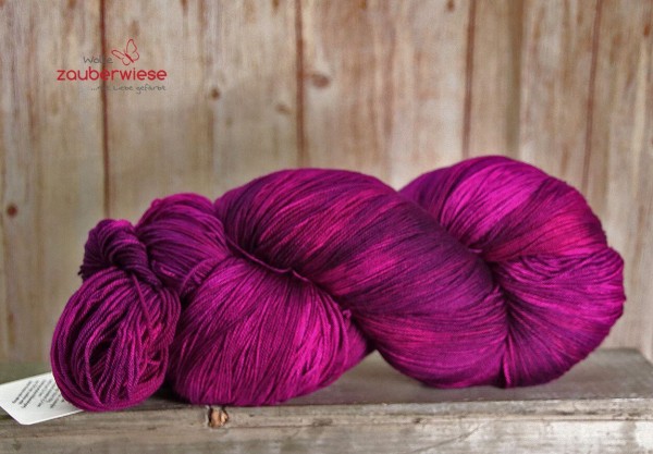 dunkle Beeren, Merino superwash 530m mulesingfrei