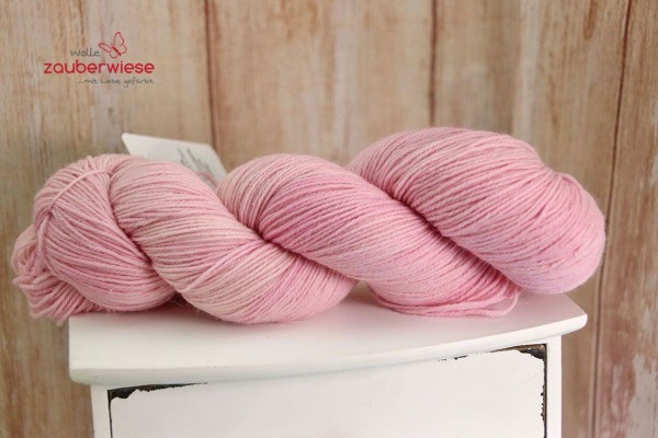 Rosenduft, 4-fach Sockenwolle 400m, mulesingfrei