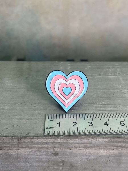 Emaille Pin Trans Herzen