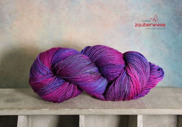 Amethyst,  Merino Nylon 425m