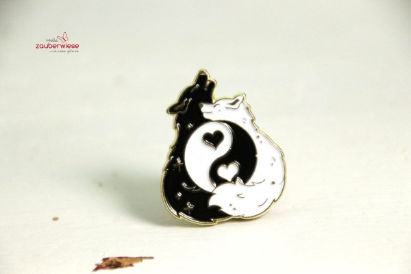 Emaille Pin Wölfe YinYang
