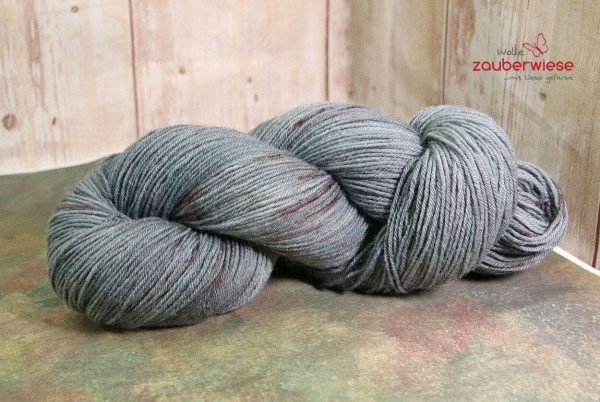 Stein Nuancen, 4-fach Sockenwolle 400m, mulesingfrei