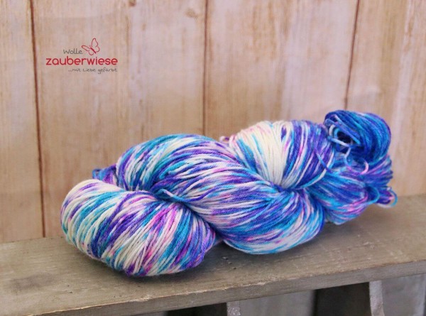Zauberland, 4-fach Sockenwolle 400m, mulesingfrei