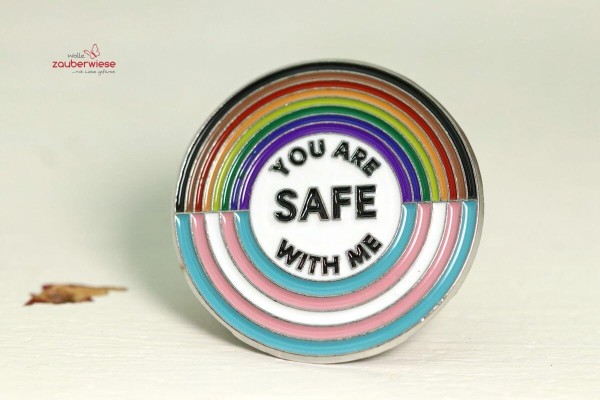 Emaille Pin you are safe with me