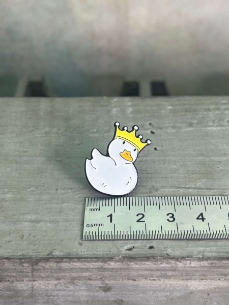 Emaille Pin Ente König