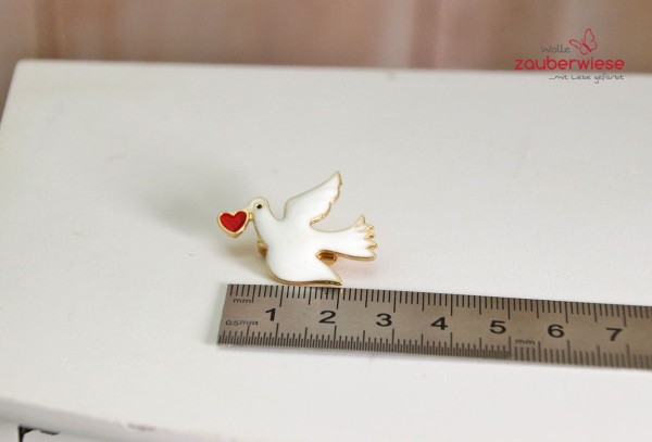 Emaille Pin Taube